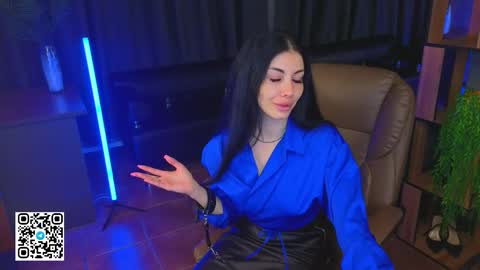 Snapshot of emmi_swon chatting on September 21, 1:54 pm Mia online show from September 21, 1:54 pm