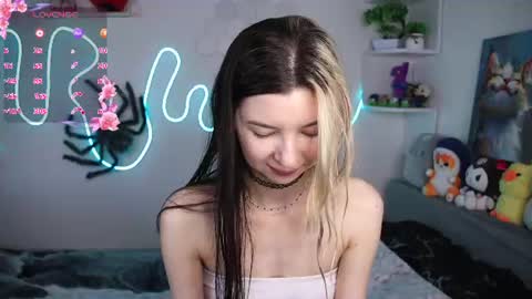 emmie_everly online show from June 16, 1:34 pm