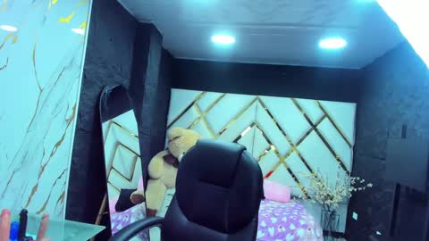 EmmilyWalker online show from October 10, 3:22 am