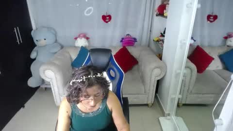Snapshot of emmilychevalier chatting on March 1, 11:26 pm Emmily online show from March 1, 11:26 pm