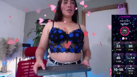 Snapshot of emmilysmith1 chatting on September 15, 6:15 pm Emmily online show from September 15, 6:15 pm