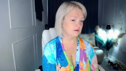 emmmam online show from June 1, 12:07 pm
