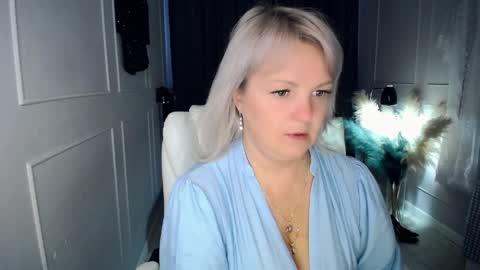 emmmam online show from March 30, 10:37 am