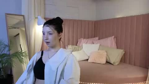 emmy_dreamy_ online show from July 8, 1:30 am