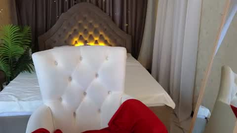 emmy_dreamy_ online show from July 18, 1:53 am