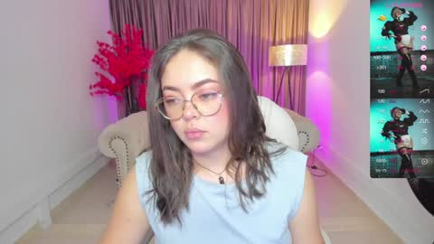 Snapshot of emmy_walker1 chatting on February 3, 10:58 am Emmy Walker online show from February 3, 10:58 am