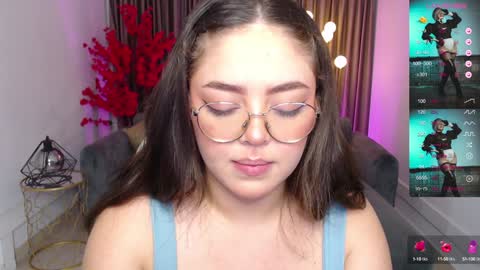 Snapshot of emmy_walker1 chatting on January 4, 11:11 am Emmy Walker online show from January 4, 11:11 am