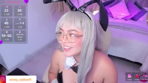 Snapshot of emmy_walker1 chatting on October 29, 11:25 am Emmy Walker online show from October 29, 11:25 am