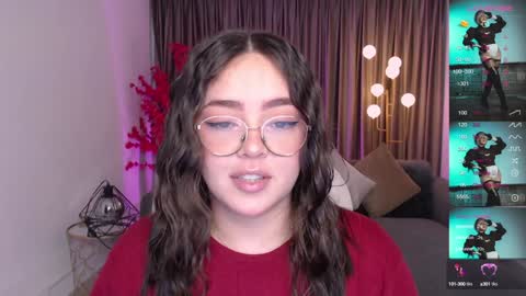 Snapshot of emmy_walker1 chatting on January 8, 11:10 am Emmy Walker online show from January 8, 11:10 am