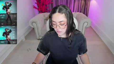 Snapshot of emmy_walker1 chatting on February 28, 11:03 am Emmy Walker online show from February 28, 11:03 am