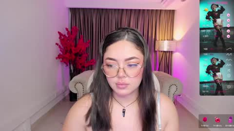 Snapshot of emmy_walker1 chatting on January 28, 11:06 am Emmy Walker online show from January 28, 11:06 am
