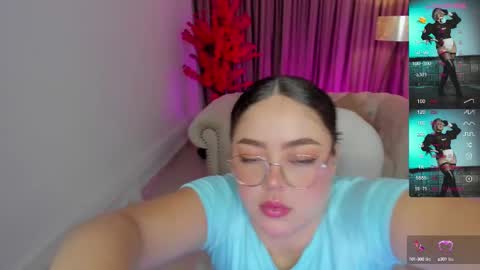 Snapshot of emmy_walker1 chatting on March 7, 10:56 am Emmy Walker online show from March 7, 10:56 am