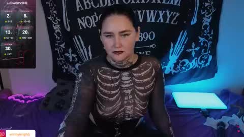 Emmy Bright     50  online show from October 2, 3:00 am