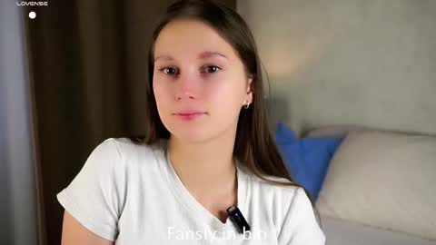 Snapshot of emmyleri chatting on October 24, 1:12 am Emmy online show from October 24, 1:12 am