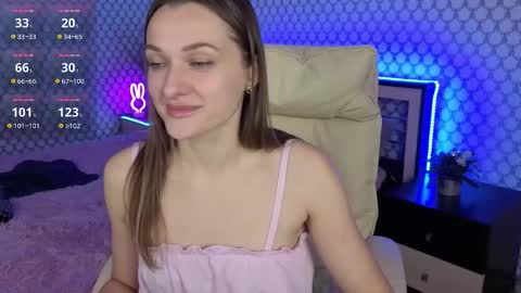 Emma online show from October 27, 7:19 pm