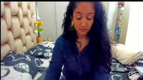 Snapshot of emperatriztapia chatting on March 4, 9:43 pm emperatriztapia online show from March 4, 9:43 pm