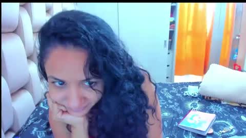 Snapshot of emperatriztapia chatting on February 23, 8:18 pm emperatriztapia online show from February 23, 8:18 pm