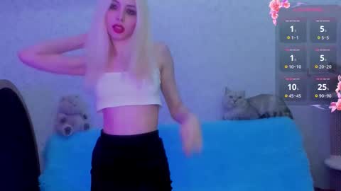 Snapshot of empress_ki chatting on October 10, 11:53 pm Ki online show from October 10, 11:53 pm