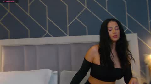  Emy  online show from December 18, 6:43 am