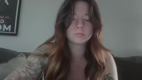 endlessly evie online show from October 11, 7:38 pm