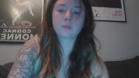endlessly evie online show from October 8, 2:49 am