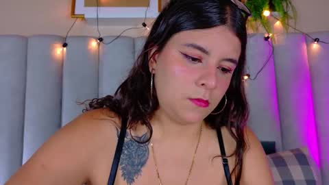 Snapshot of engelstone_ chatting on October 6, 7:29 pm  E N G E L  online show from October 6, 7:29 pm