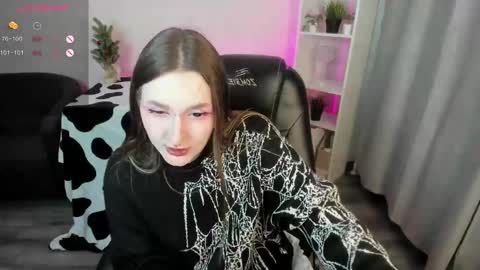 Snapshot of enn_allenn chatting on January 11, 10:08 am enn_allenn online show from January 11, 10:08 am