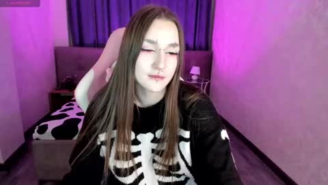Snapshot of enn_allenn chatting on January 19, 11:32 pm enn_allenn online show from January 19, 11:32 pm