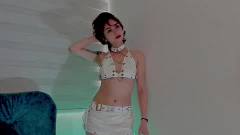 Snapshot of ephemeral_hot chatting on February 24, 12:46 pm Leyla online show from February 24, 12:46 pm
