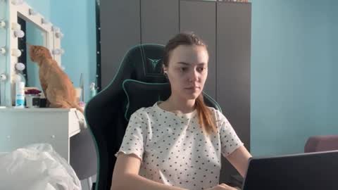 Lily online show from February 21, 2:12 am