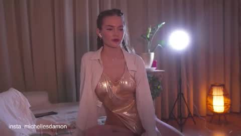 Ana Marie online show from December 19, 12:59 am