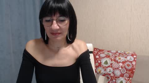 ericablack8 online show from December 11, 3:58 pm