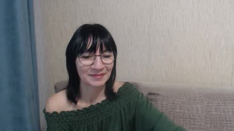 ericablack8 online show from October 6, 7:25 am