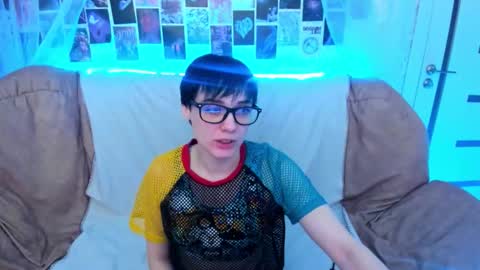 Ericka online show from January 8, 5:28 pm