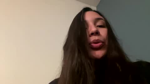 ErickaVee online show from December 7, 10:23 am