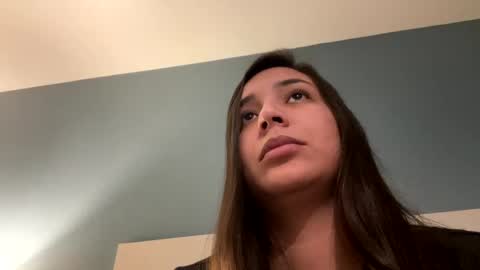 ErickaVee online show from December 5, 5:37 am