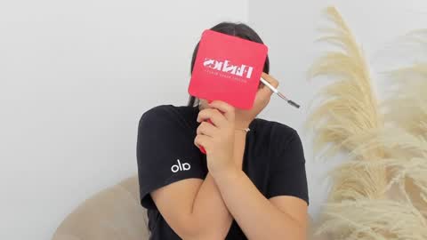 Erika Mendez online show from December 6, 8:28 pm