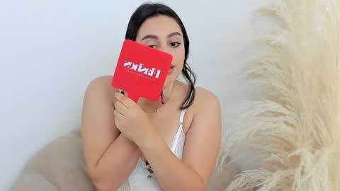 Erika Mendez online show from December 7, 7:32 pm