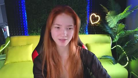 Snapshot of erikabrian chatting on December 15, 8:30 am erikabrian online show from December 15, 8:30 am
