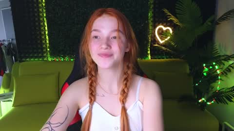 Snapshot of erikabrian chatting on December 12, 1:21 am erikabrian online show from December 12, 1:21 am