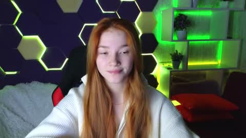 Snapshot of erikabrian chatting on December 18, 1:15 am erikabrian online show from December 18, 1:15 am