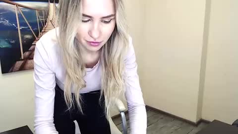 Erika online show from December 21, 12:49 pm