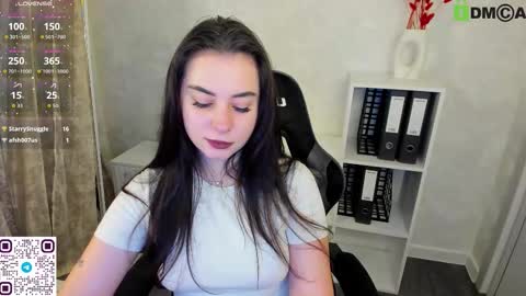 Erin  Rose online show from September 25, 1:04 am