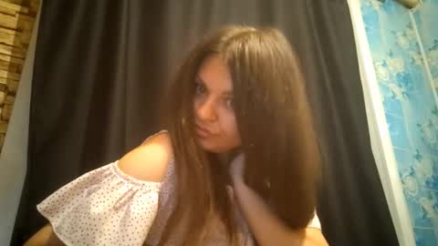 Bella online show from September 17, 9:46 pm