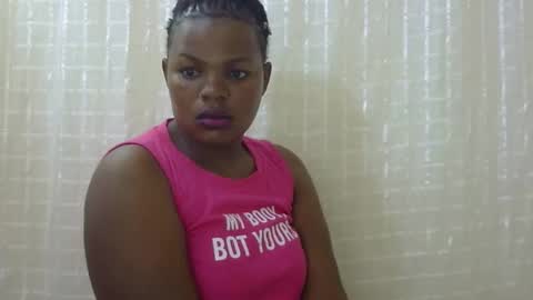 Snapshot of erotic_ebony56 chatting on October 7, 4:39 am erotic_ebony56 online show from October 7, 4:39 am