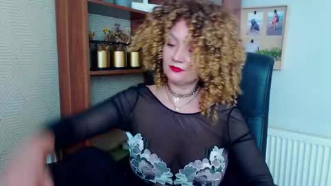 KAYA online show from November 6, 5:52 pm