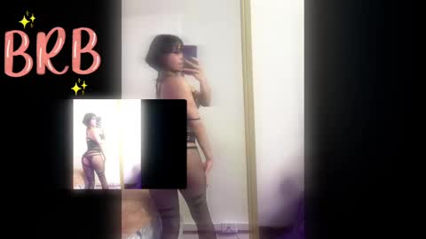 Snapshot of escarlett_wii chatting on February 26, 12:27 pm SCARLETT online show from February 26, 12:27 pm