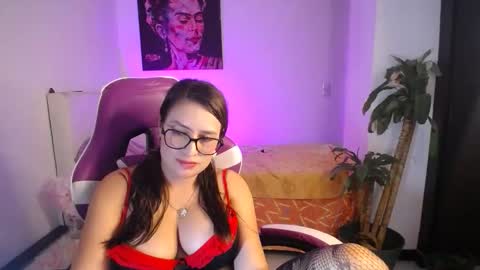 Esmeralda online show from January 10, 8:46 pm