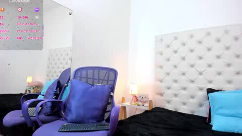 esmeralda  online show from February 21, 2:51 pm