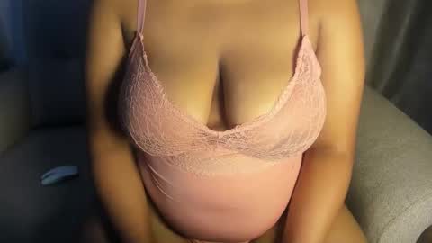 Esme online show from October 1, 11:20 pm